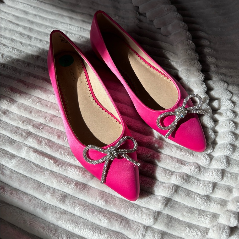 ISAAC Mizrahi  pink shoes women size 8
